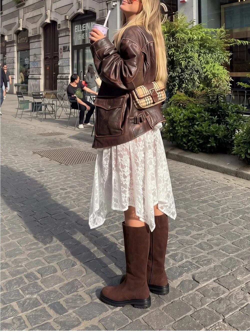 Women's knee-high boots